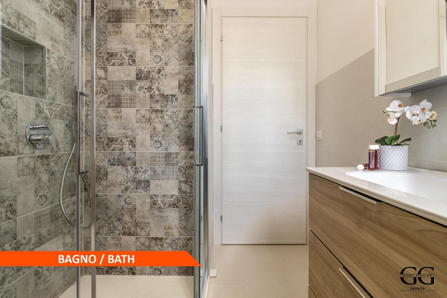 Gigi House -Appartamento Piazza Mazzini- 200M Dal Mare Лидо-ди-Езоло Экстерьер фото